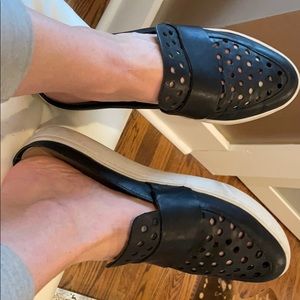 Perforated leather mules